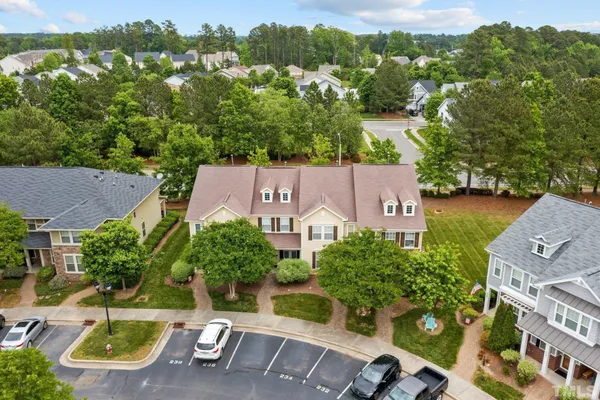 $1,895 | 236 Duck Mill Circle, Cary, NC 27519