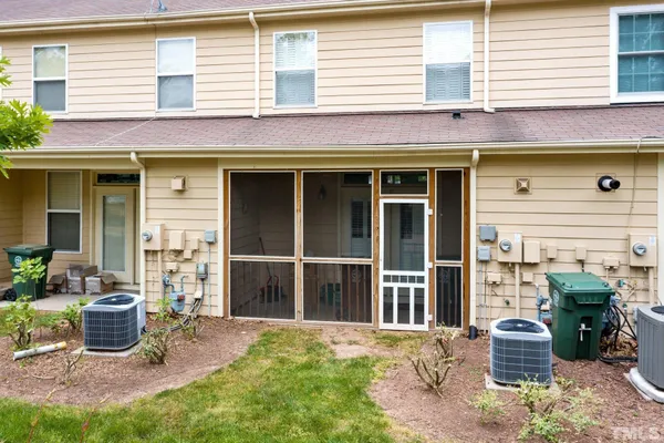 $1,895 | 236 Duck Mill Circle, Cary, NC 27519