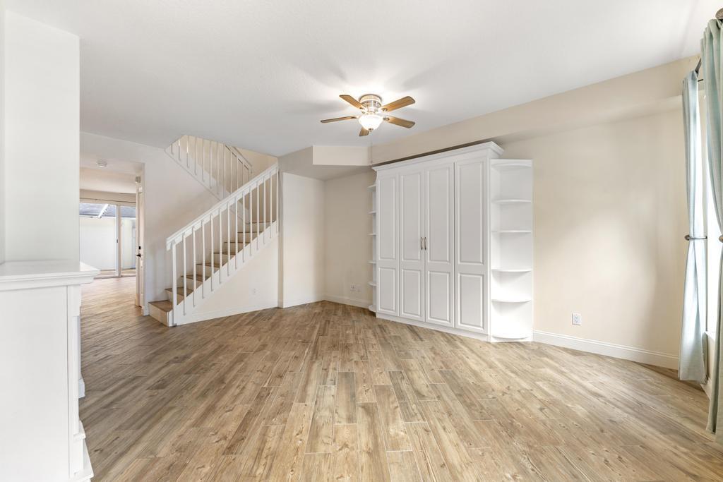 180 Freeport Drive Jupiter, FL 33458 - Photo 11 of 62 Living Room