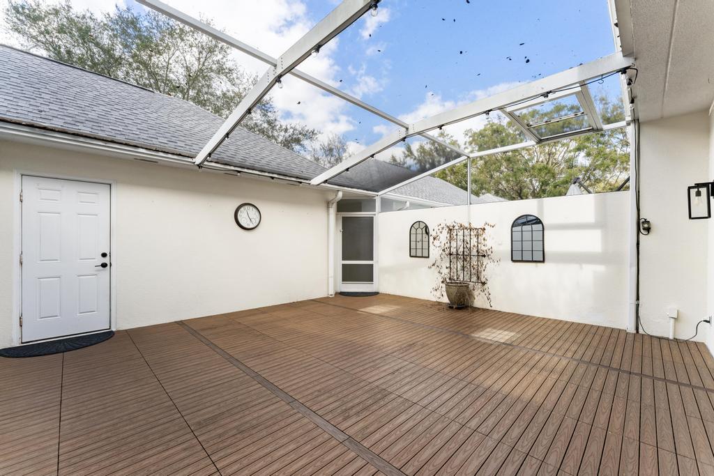 180 Freeport Drive Jupiter, FL 33458 - Photo 29 of 62 Back Patio