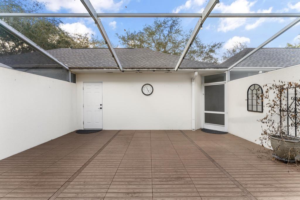 180 Freeport Drive Jupiter, FL 33458 - Photo 30 of 62 Back Patio