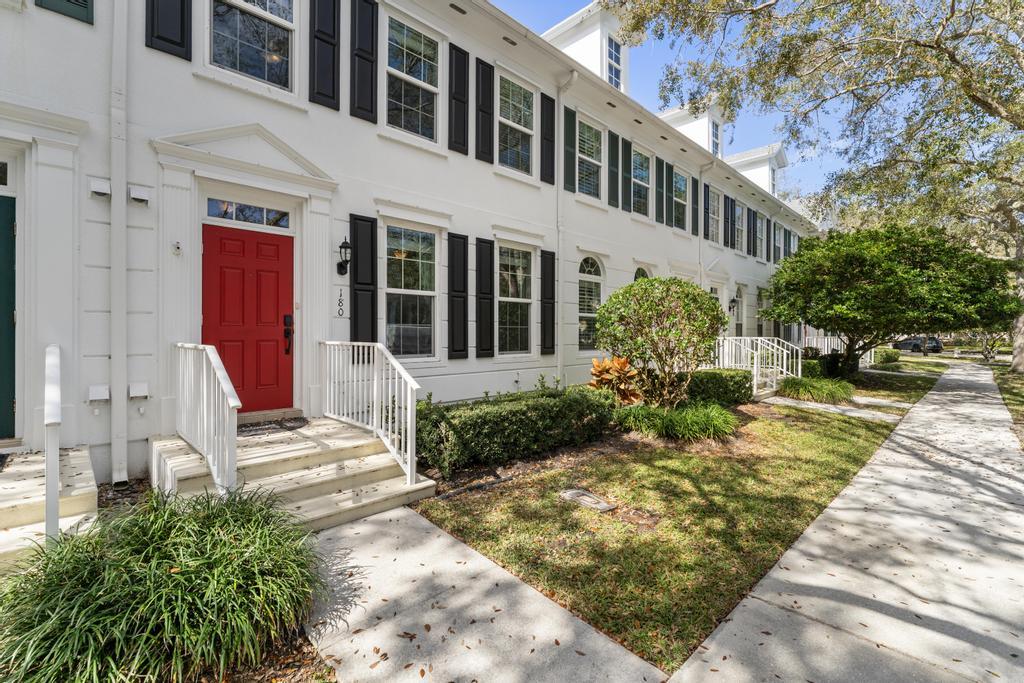 180 Freeport Drive Jupiter, FL 33458 - Photo 4 of 62 180 Freeport Drive