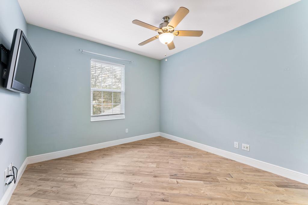 180 Freeport Drive Jupiter, FL 33458 - Photo 42 of 62 Bedroom 2