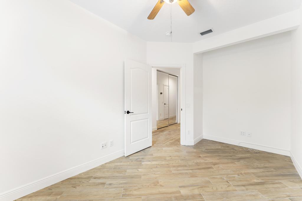 180 Freeport Drive Jupiter, FL 33458 - Photo 45 of 62 Bedroom 3