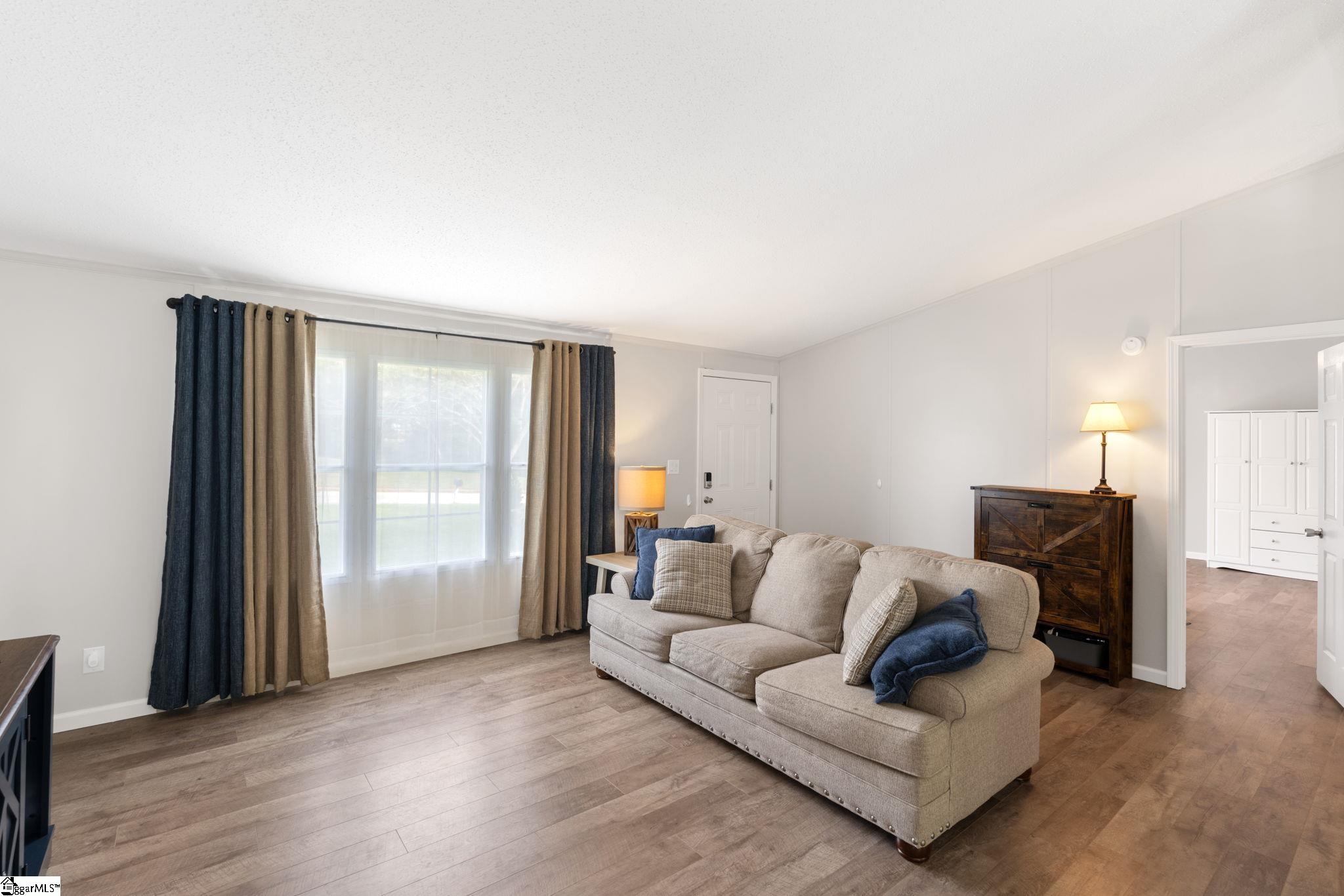 130 Kentmont Lane Greer, SC 29651 - Photo 17 of 35