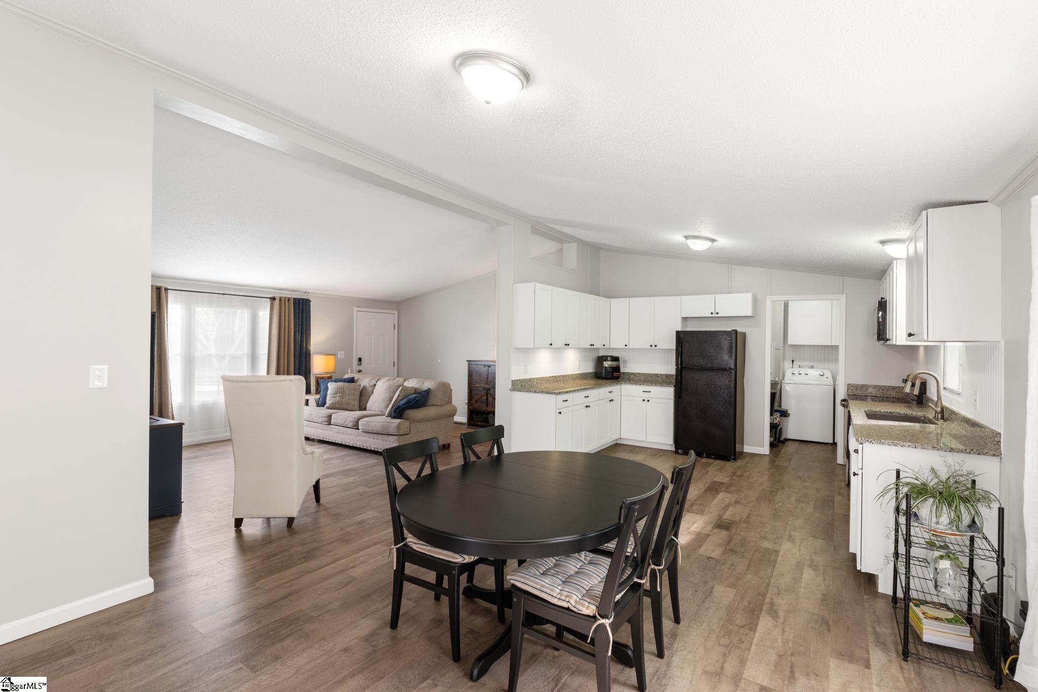 130 Kentmont Lane Greer, SC 29651 - Photo 9 of 35