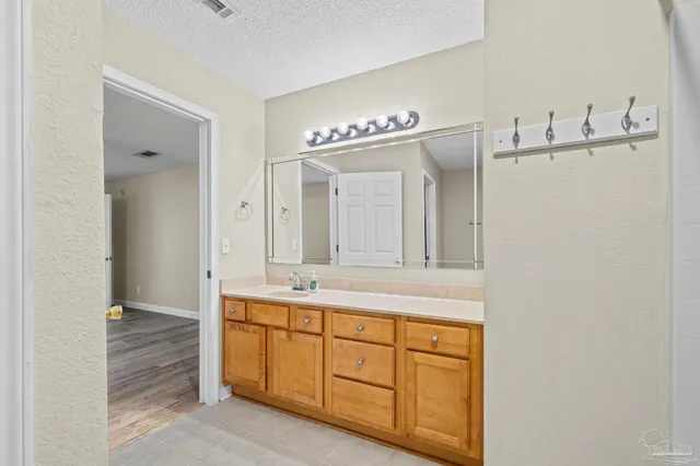 $270,000 | 2517 Gulf Breeze Avenue, Pensacola, FL 32507