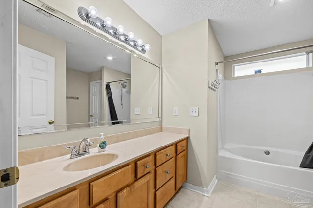 $270,000 | 2517 Gulf Breeze Avenue, Pensacola, FL 32507