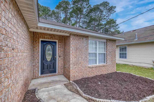 $270,000 | 2517 Gulf Breeze Avenue, Pensacola, FL 32507