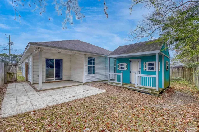 $270,000 | 2517 Gulf Breeze Avenue, Pensacola, FL 32507