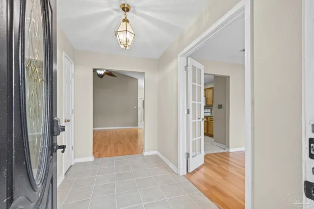 $270,000 | 2517 Gulf Breeze Avenue, Pensacola, FL 32507