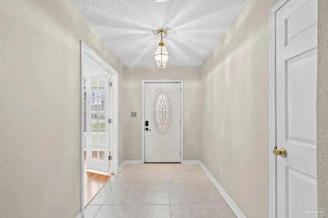 $270,000 | 2517 Gulf Breeze Avenue, Pensacola, FL 32507