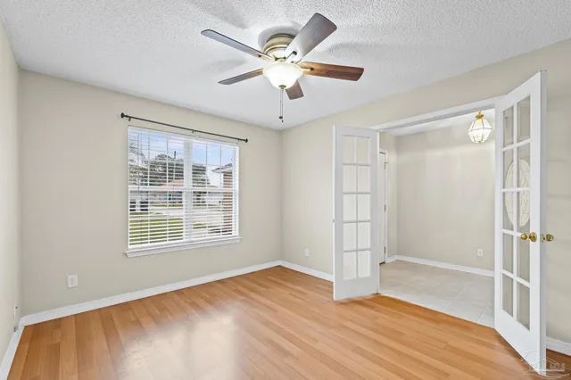 $270,000 | 2517 Gulf Breeze Avenue, Pensacola, FL 32507