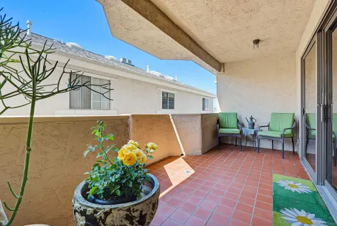 $699,999 | 180 Date Avenue, Imperial Beach, CA 91932