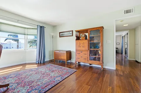 $699,999 | 180 Date Avenue, Imperial Beach, CA 91932