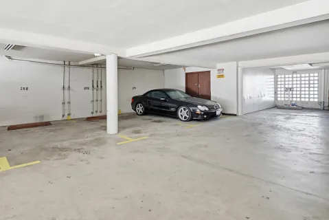 $699,999 | 180 Date Avenue, Imperial Beach, CA 91932