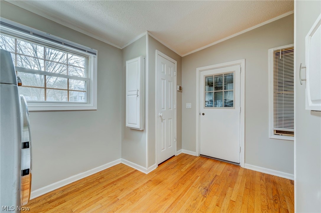 1009 Farr Road Akron, OH 44319 - Photo 7 of 25