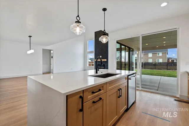 $1,019,900 | 8482 West Graye Street, Unit ALPINE, Meridian, ID 83646