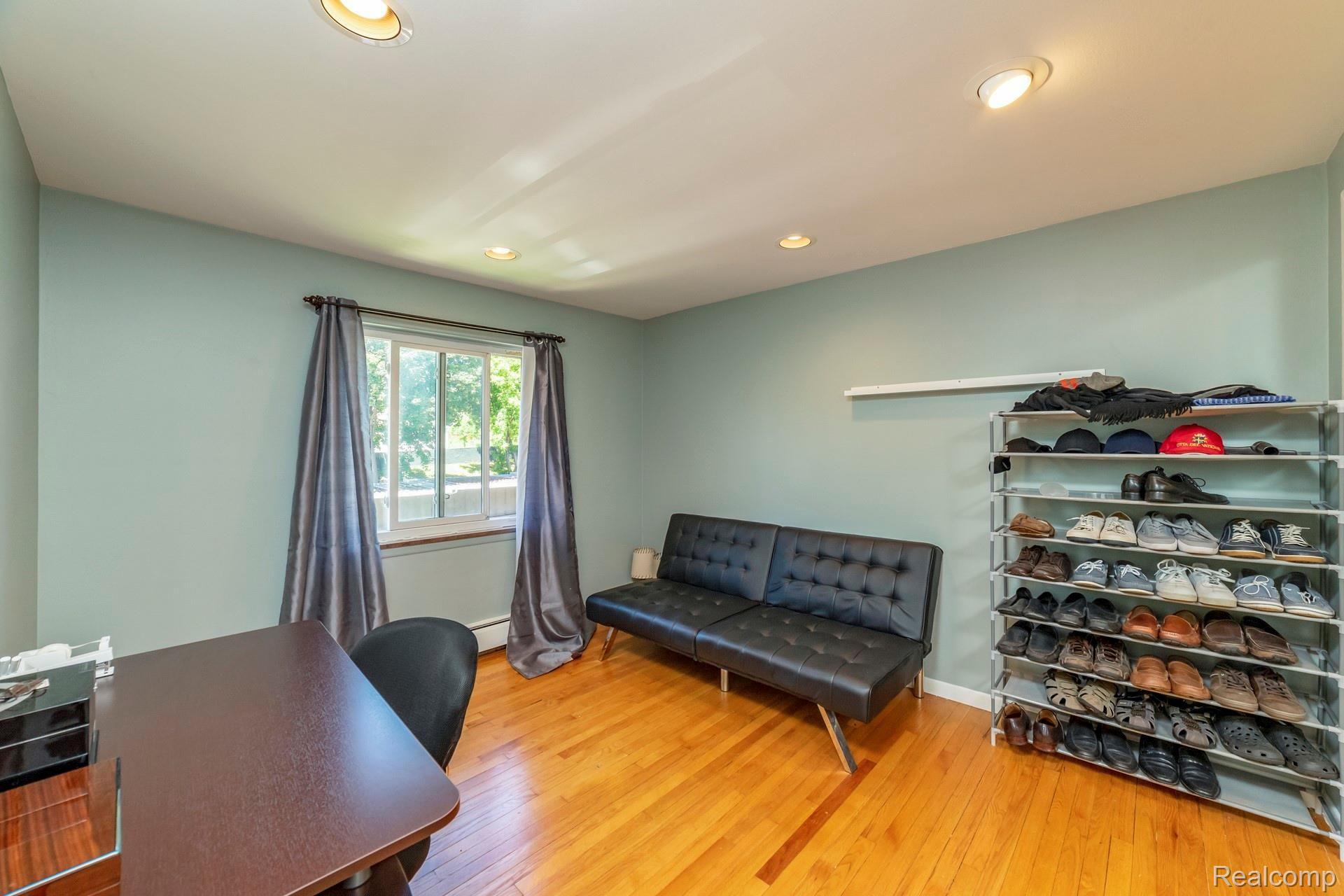 485 Miller Avenue Rochester, MI 48307 - Photo 11 of 19 011-photo--7156062.jpg