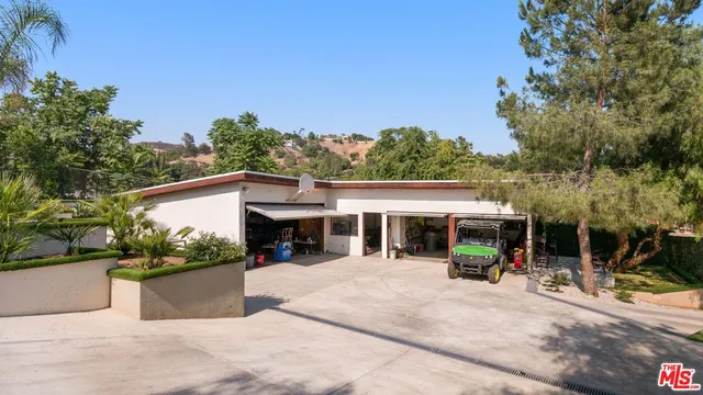 $3,295,000 | 10555 Art Street, Shadow Hills, CA 91040