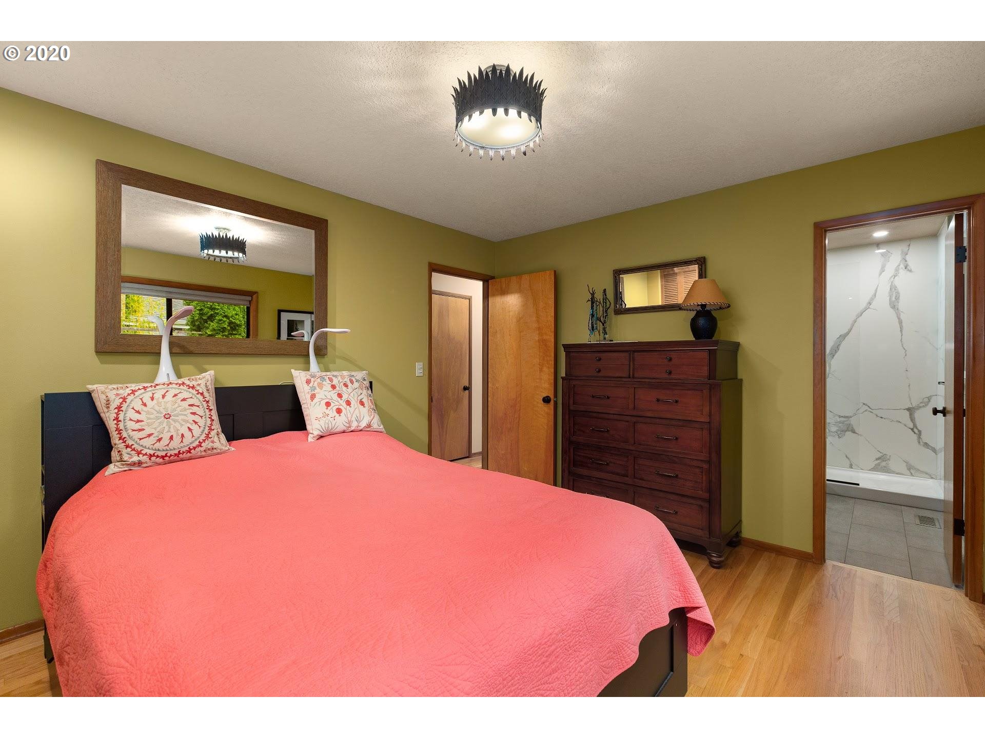 3333 Southwest Ridge Drive Portland, OR 97219 - Photo 16 of 21 Gallery Image 16
