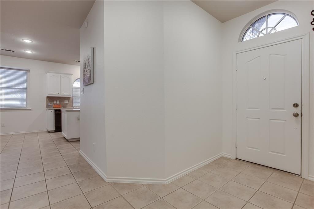 3817 Summersville Lane Fort Worth, TX 76244 - Photo 2 of 18