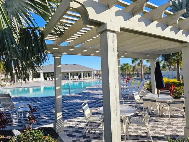 a view of a garden with a flower in a garden