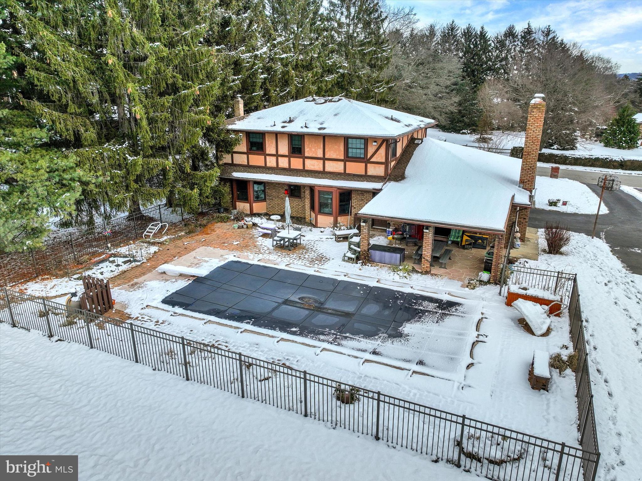 2350 Sutton Road York, PA 17403 - Photo 24 of 37 a roof top view with a sitting space