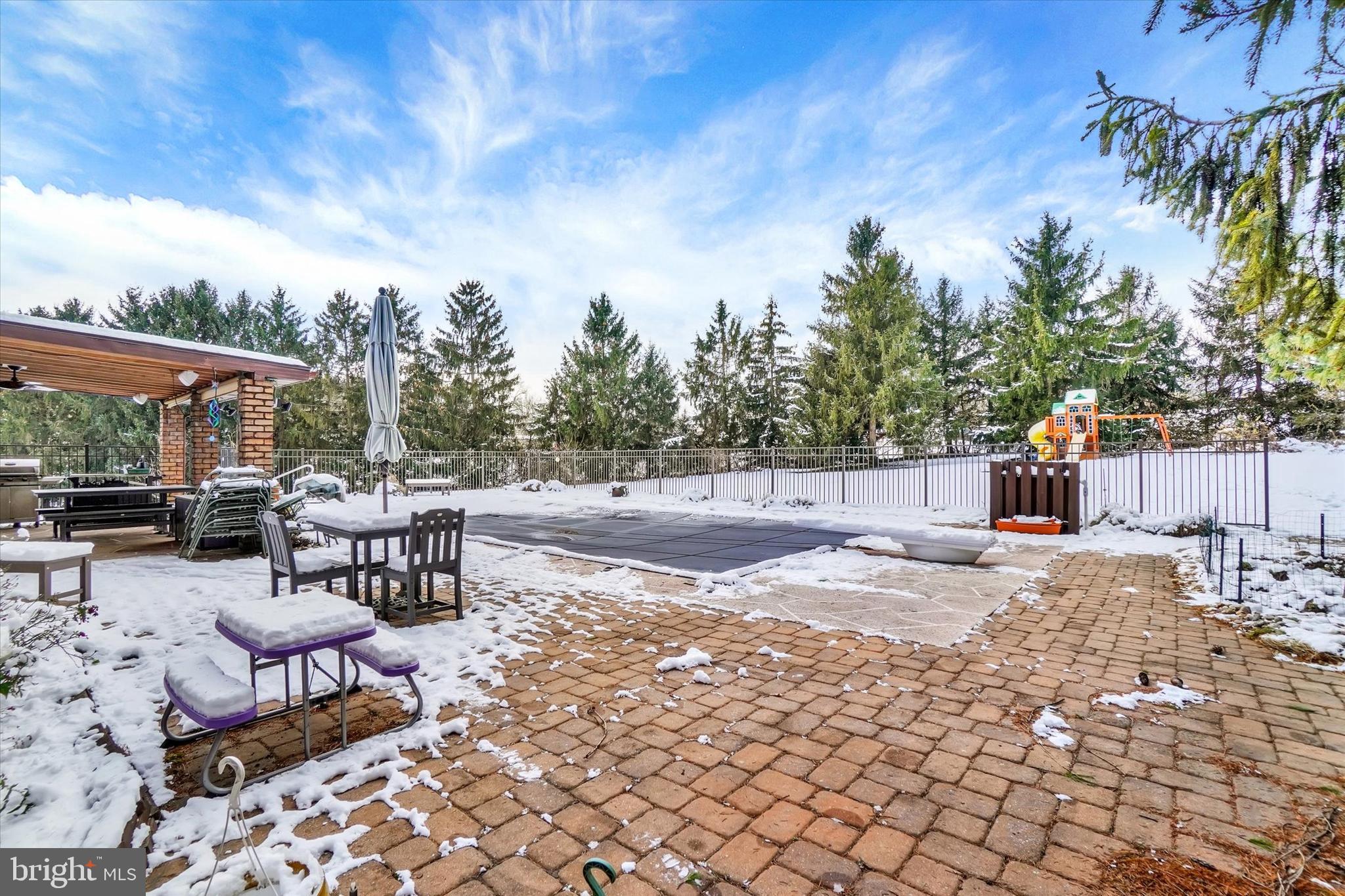 2350 Sutton Road York, PA 17403 - Photo 25 of 37 a view of a backyard with sitting area