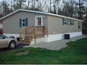 41 Hilton Avenue Exeter, NH 03833 - Photo 3 of 11 Gallery Image 3