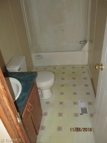 1843 Gold Hill Road Madison, NC 27025 - Photo 4 of 5 Gallery Image 4