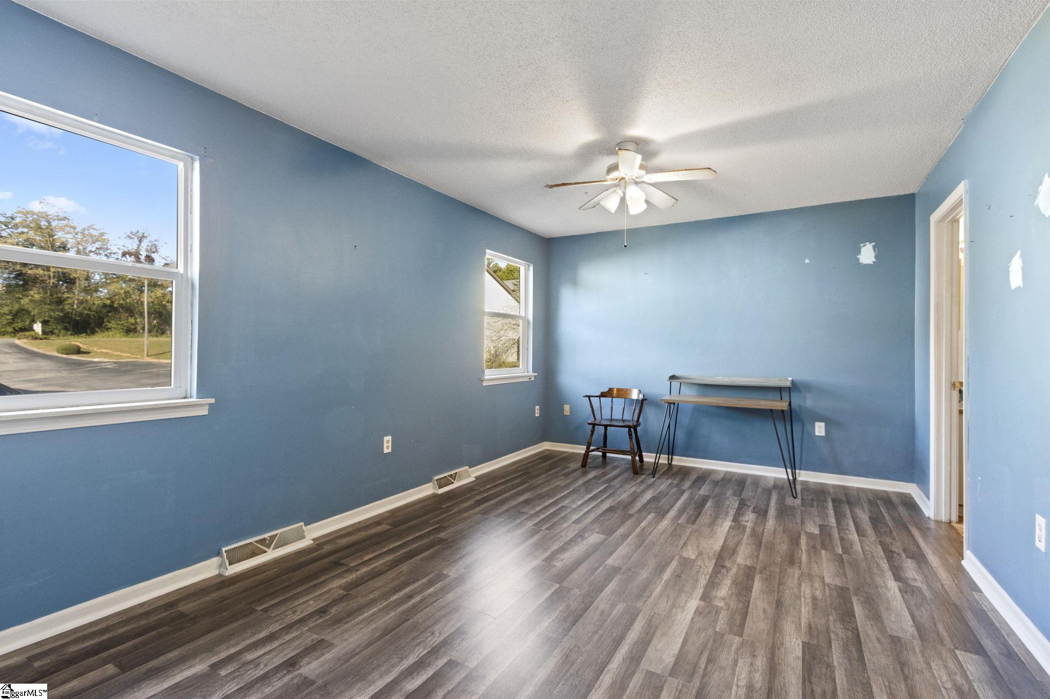 124 Shockley Street Taylors, SC 29687 - Photo 16 of 24 Gallery Image 16