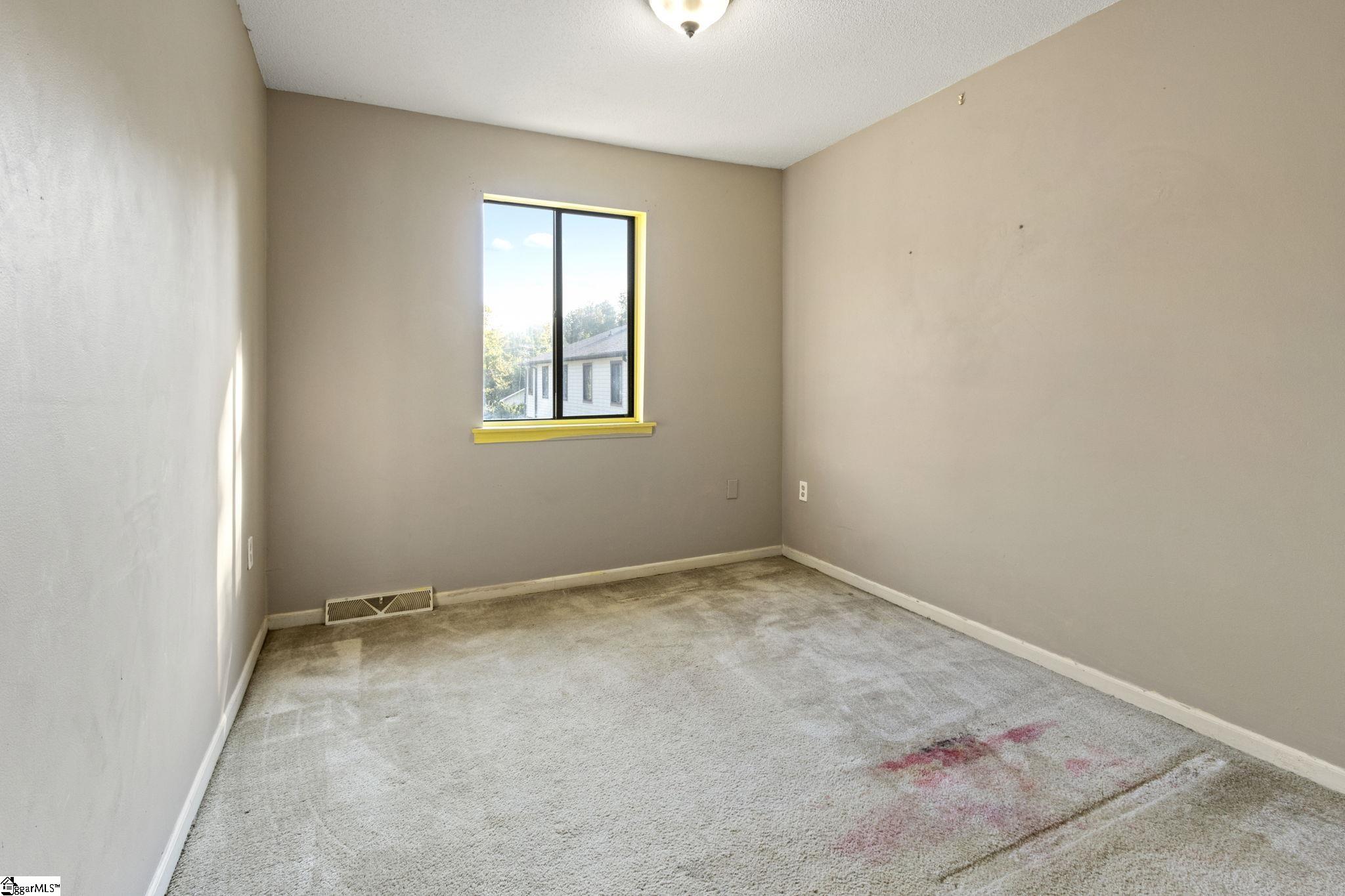 124 Shockley Street Taylors, SC 29687 - Photo 8 of 24 Gallery Image 8