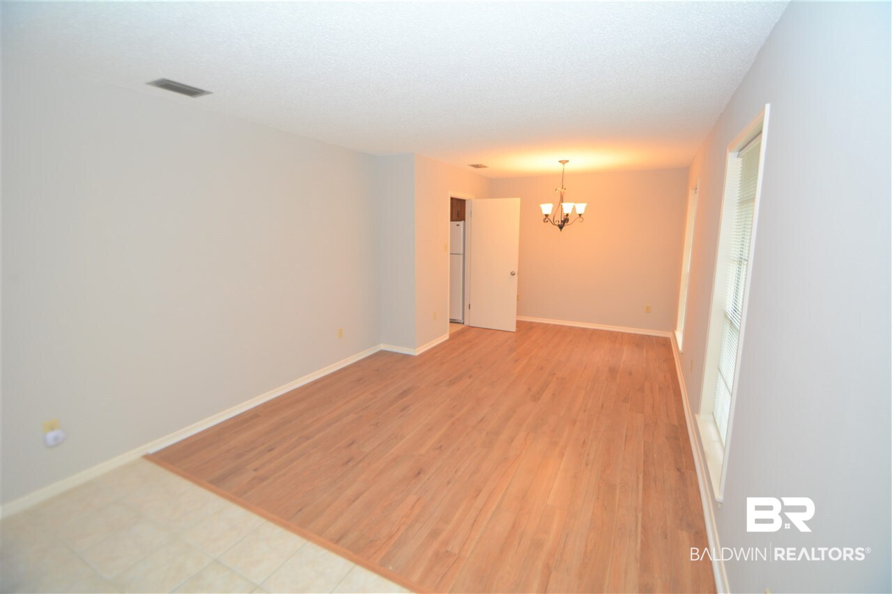 2704 Longleaf Drive Mobile, AL 36693 - Photo 5 of 28