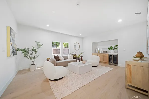$1,699,000 | 1676 West 24th Street, Los Angeles, CA 90007