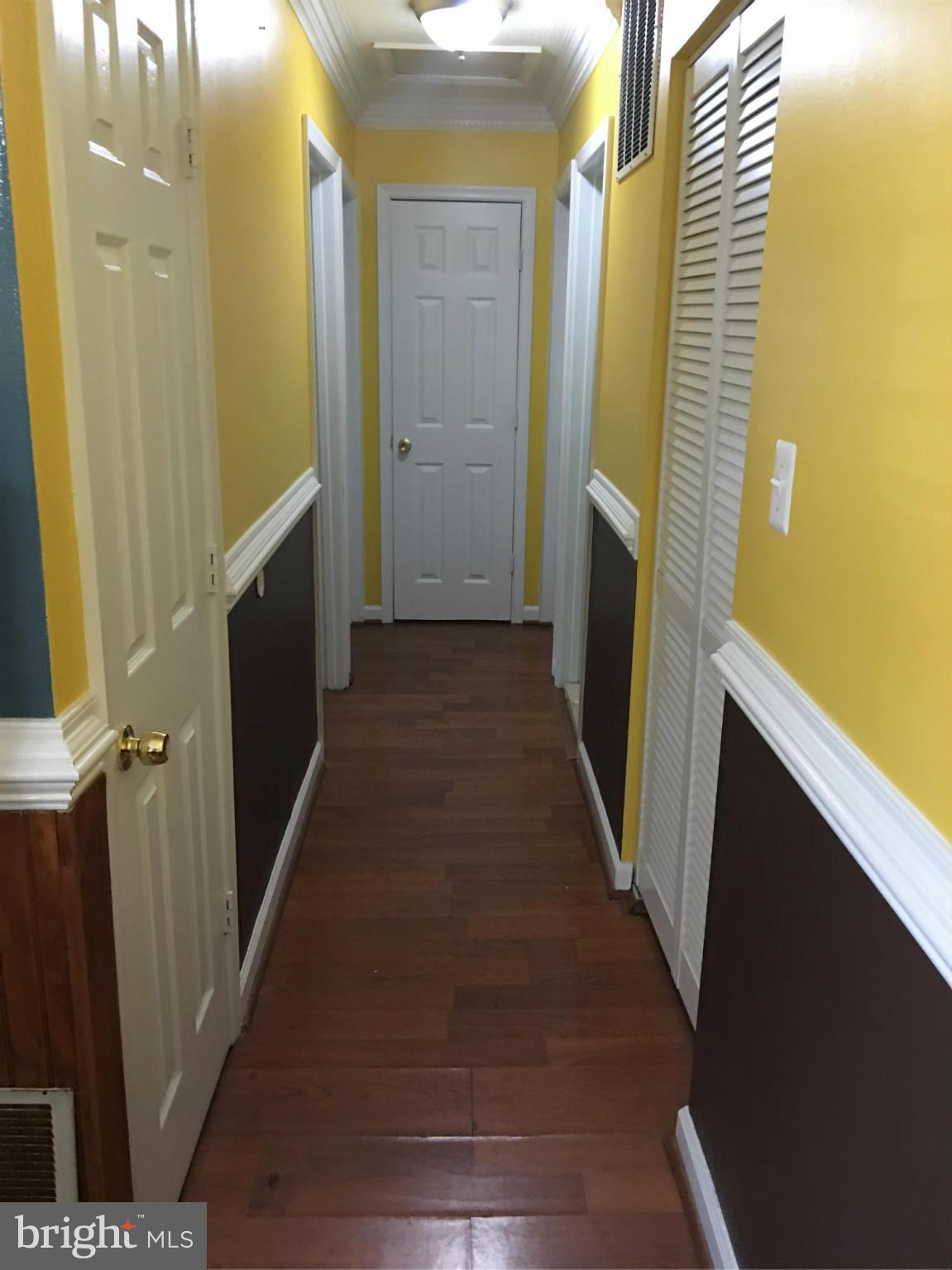 8015 Russell Road Alexandria, VA 22309 - Photo 3 of 10 Interior (General)