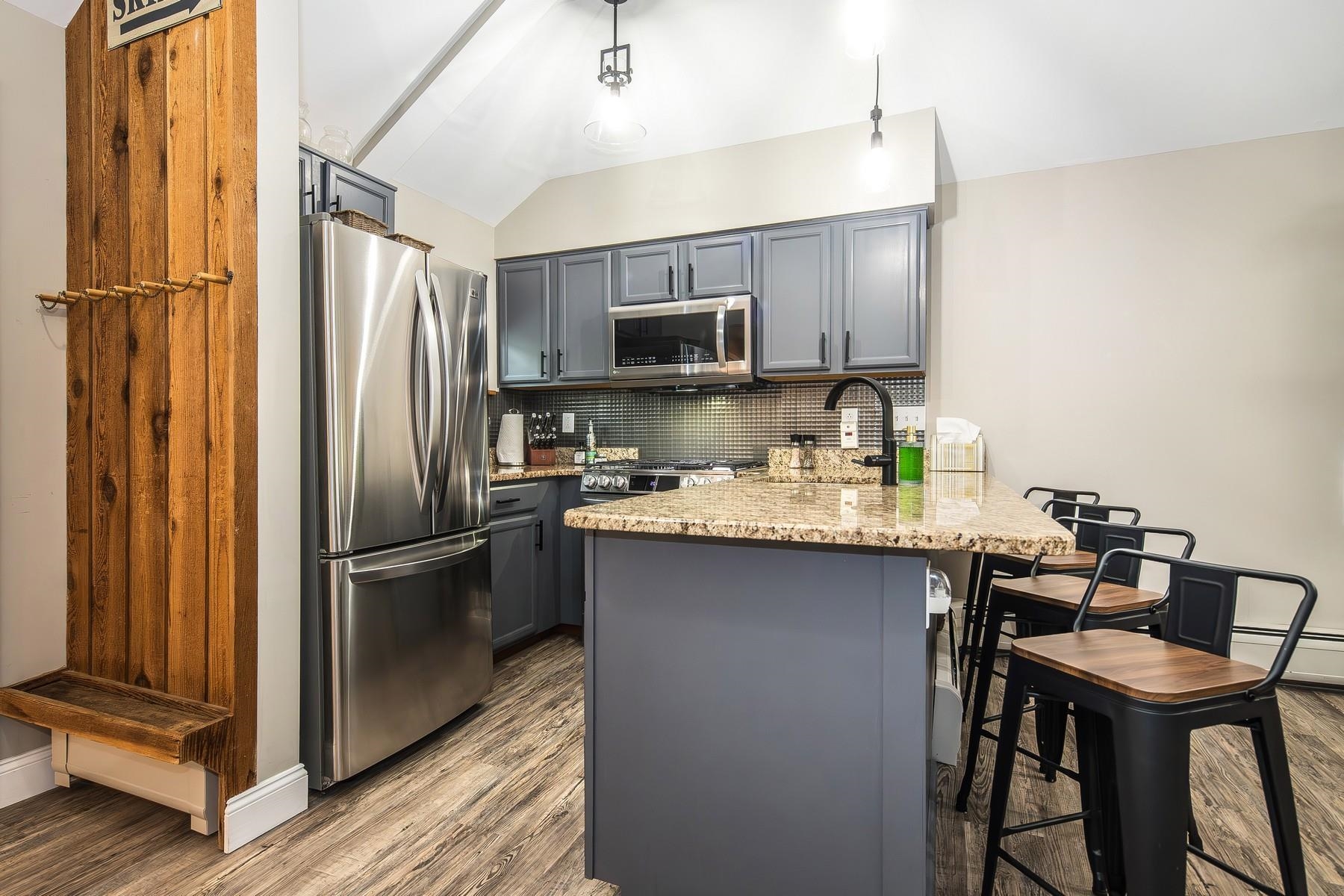 267 Village Circle, Unit V15 Killington, VT 05751 - Photo 13 of 35