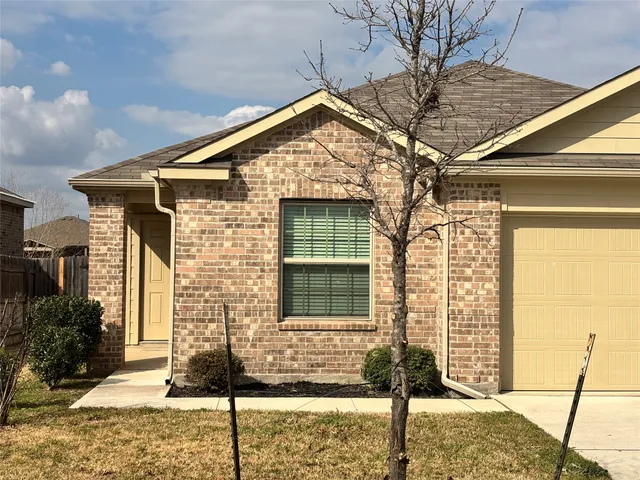 $2,100 | 128 Calomel Trail, Buda, TX 78610