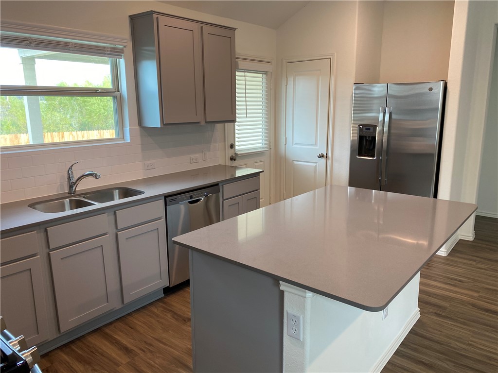 128 Calomel Trail Buda, TX 78610 - Photo 7 of 22