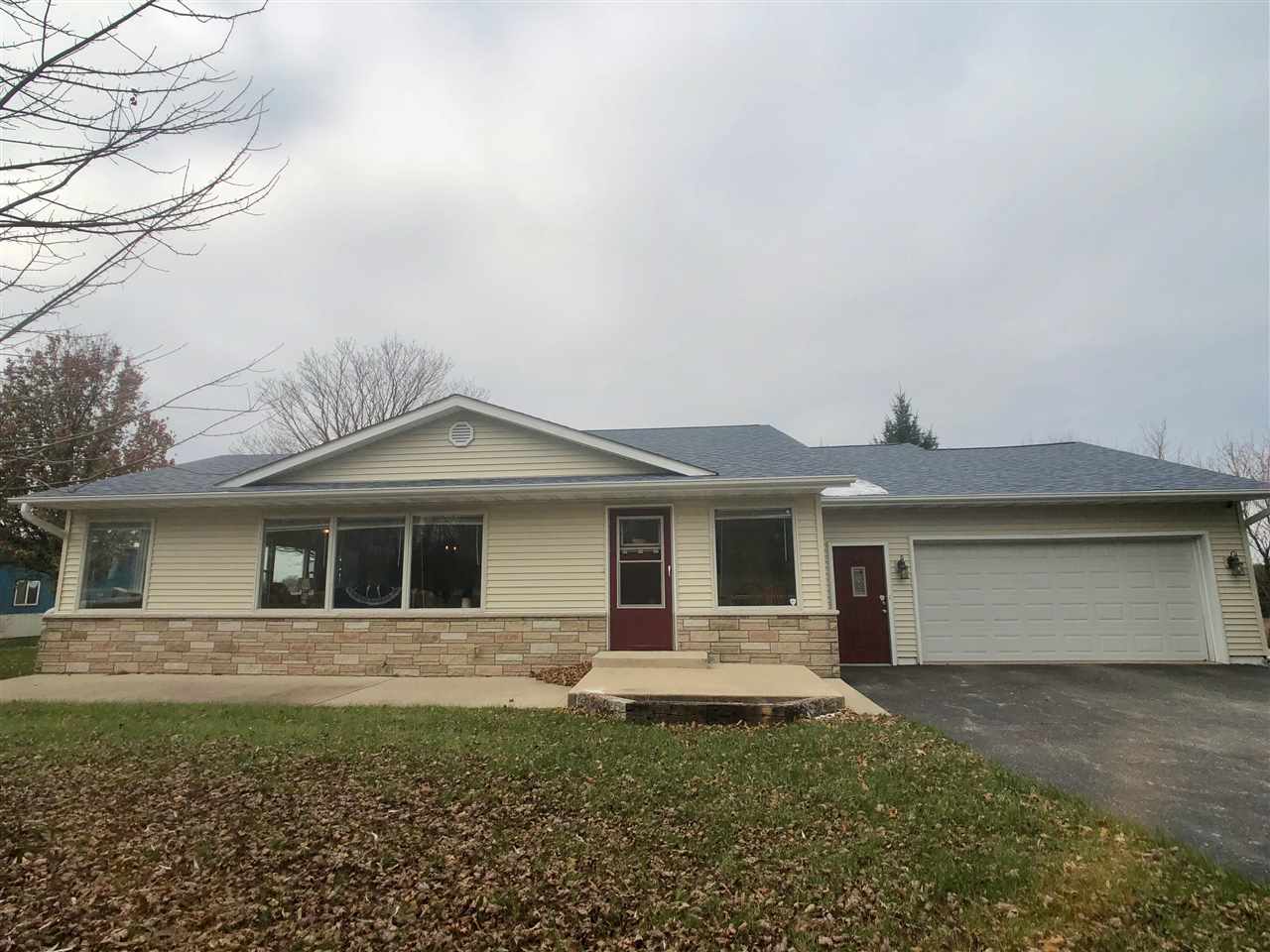 8394 North Kilbuck Road Monroe Center, IL 61052 - Photo 2 of 25 Gallery Image 2