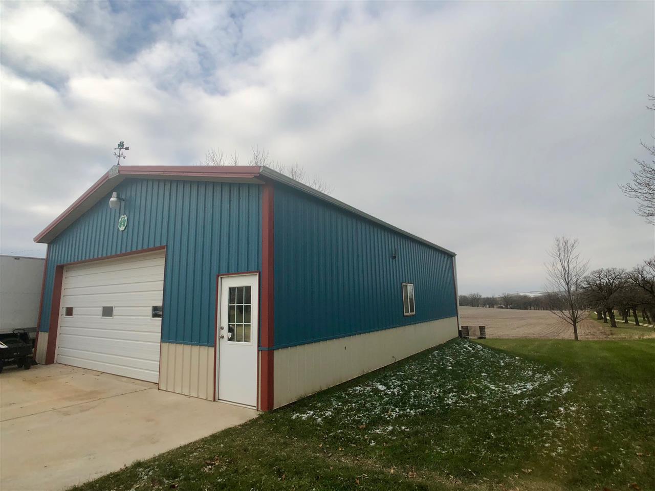 8394 North Kilbuck Road Monroe Center, IL 61052 - Photo 5 of 25 Gallery Image 5