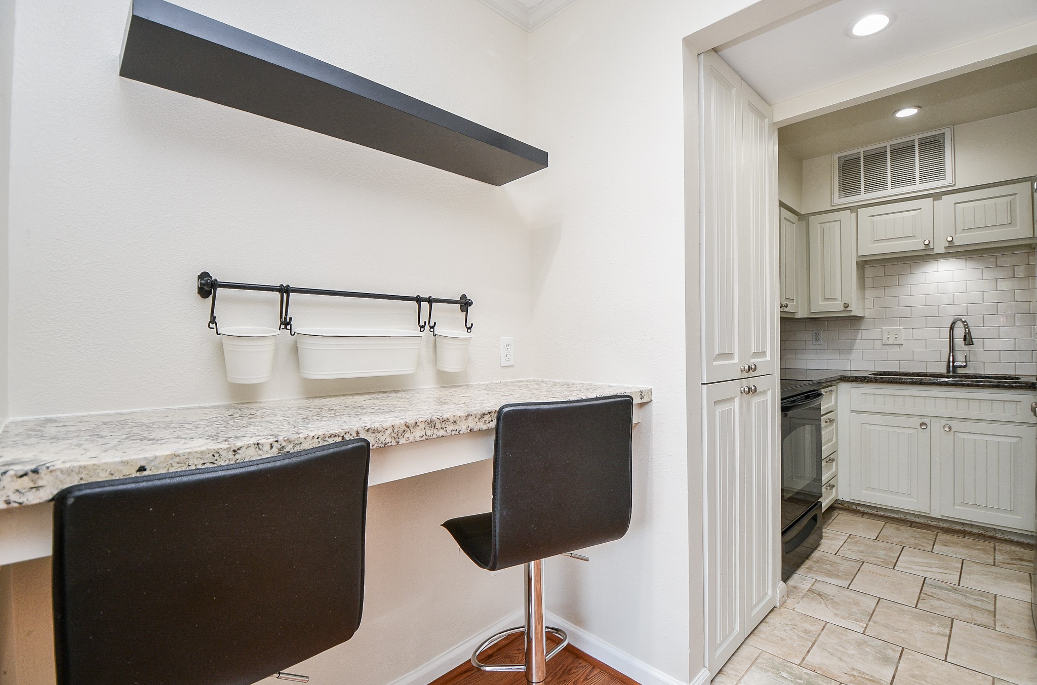 4040 San Felipe Street, Unit 170 Houston, TX 77027 - Photo 8 of 24