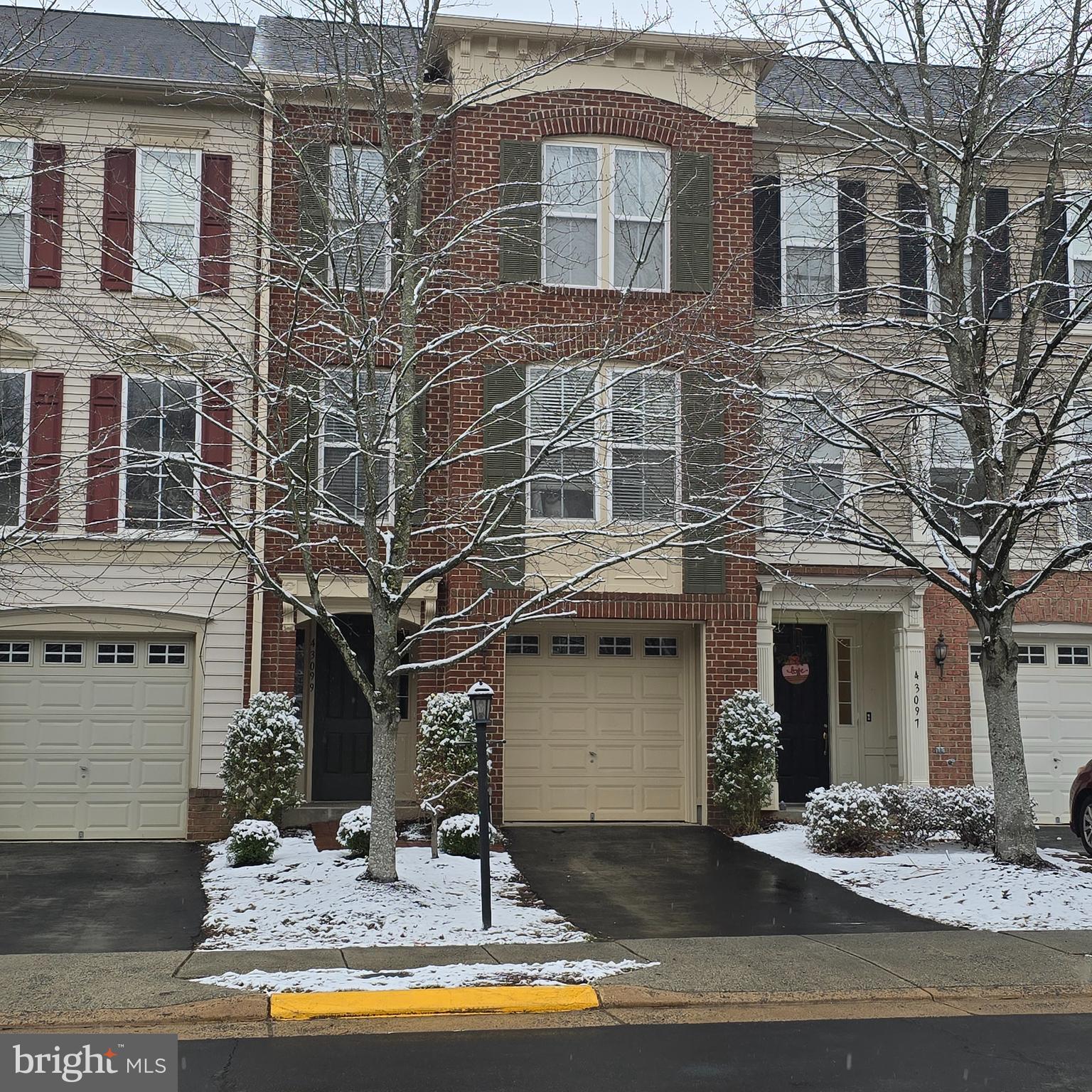 43099 Hunters Green Square Broadlands, VA 20148 - Photo 1 of 2 Welcome Home!