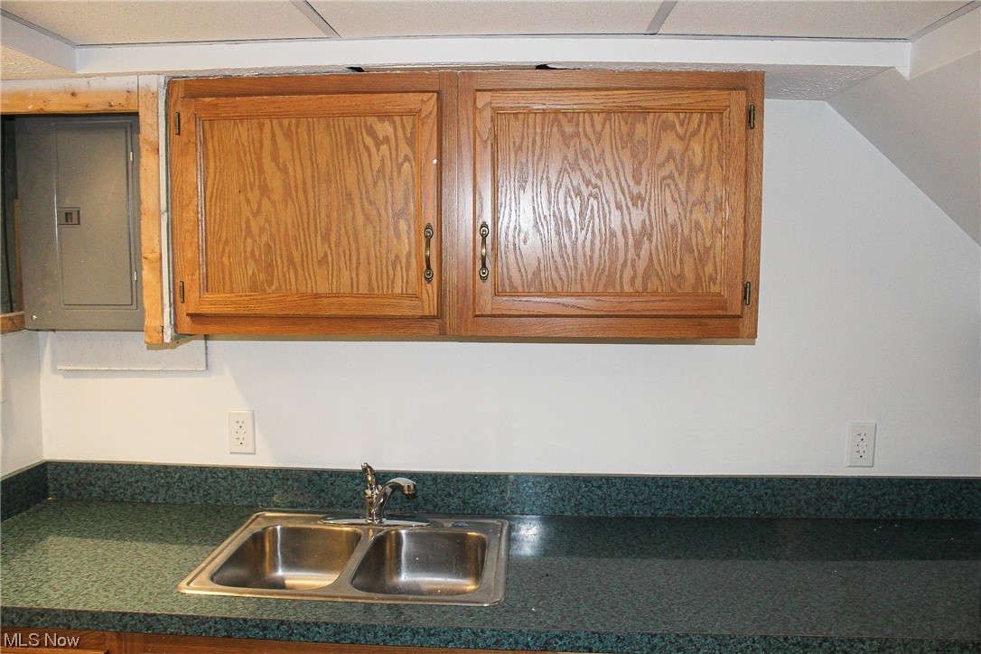 5720 Perkins Road Bedford, OH 44146 - Photo 24 of 35