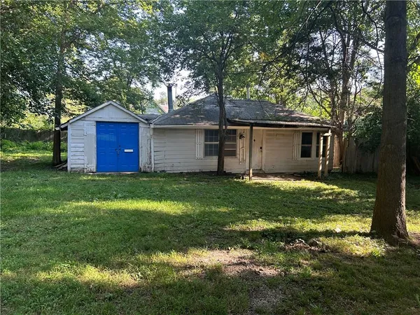 $145,000 | 208 West 81 Terrace, Kansas City, MO 64114