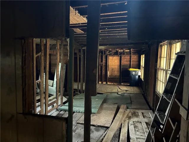 $145,000 | 208 West 81 Terrace, Kansas City, MO 64114