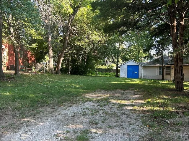 $145,000 | 208 West 81 Terrace, Kansas City, MO 64114