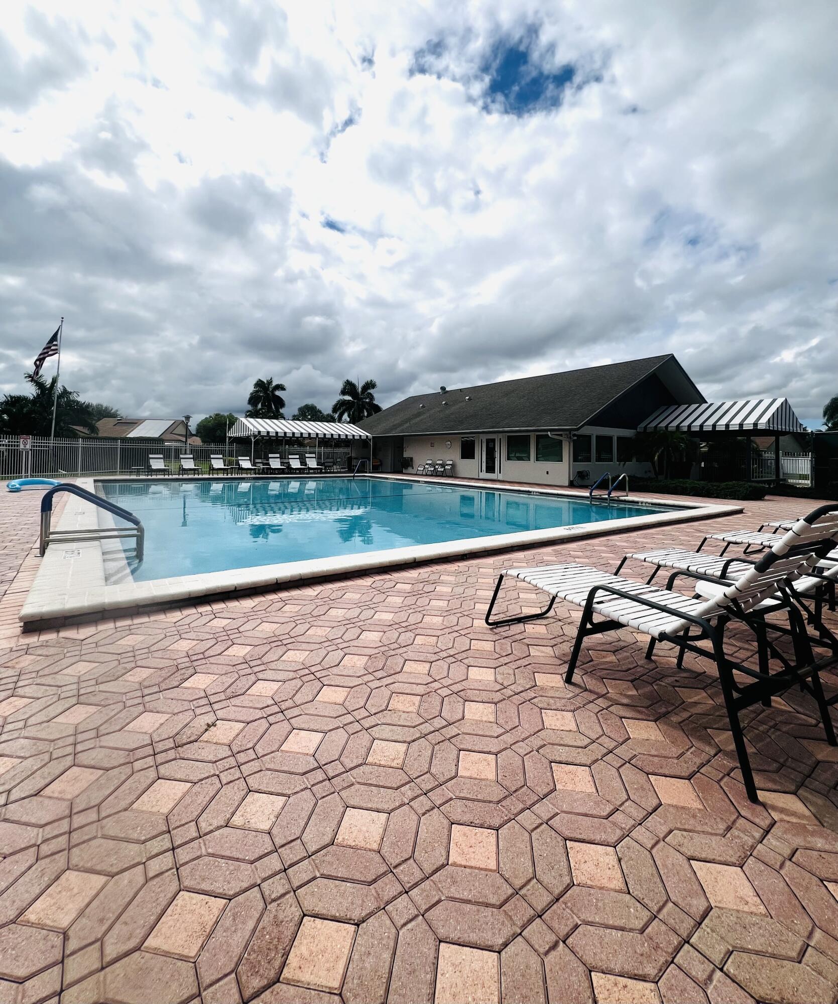 2749 Southwest 5th Street Delray Beach, FL 33445 - Photo 44 of 55 a view of a terrace