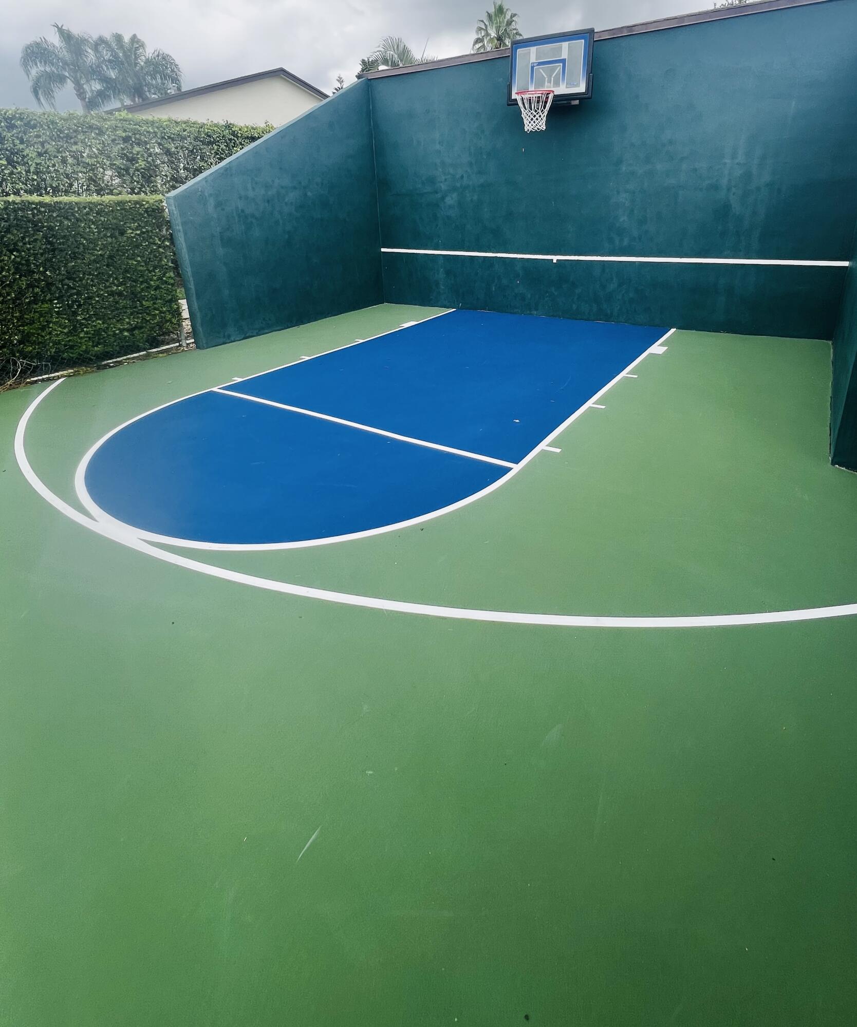 2749 Southwest 5th Street Delray Beach, FL 33445 - Photo 50 of 55 a view of a tennis court