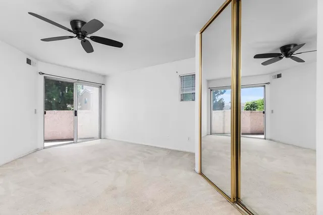 $575,000 | 7248 Camino Degrazia, Unit 297, San Diego, CA 92111